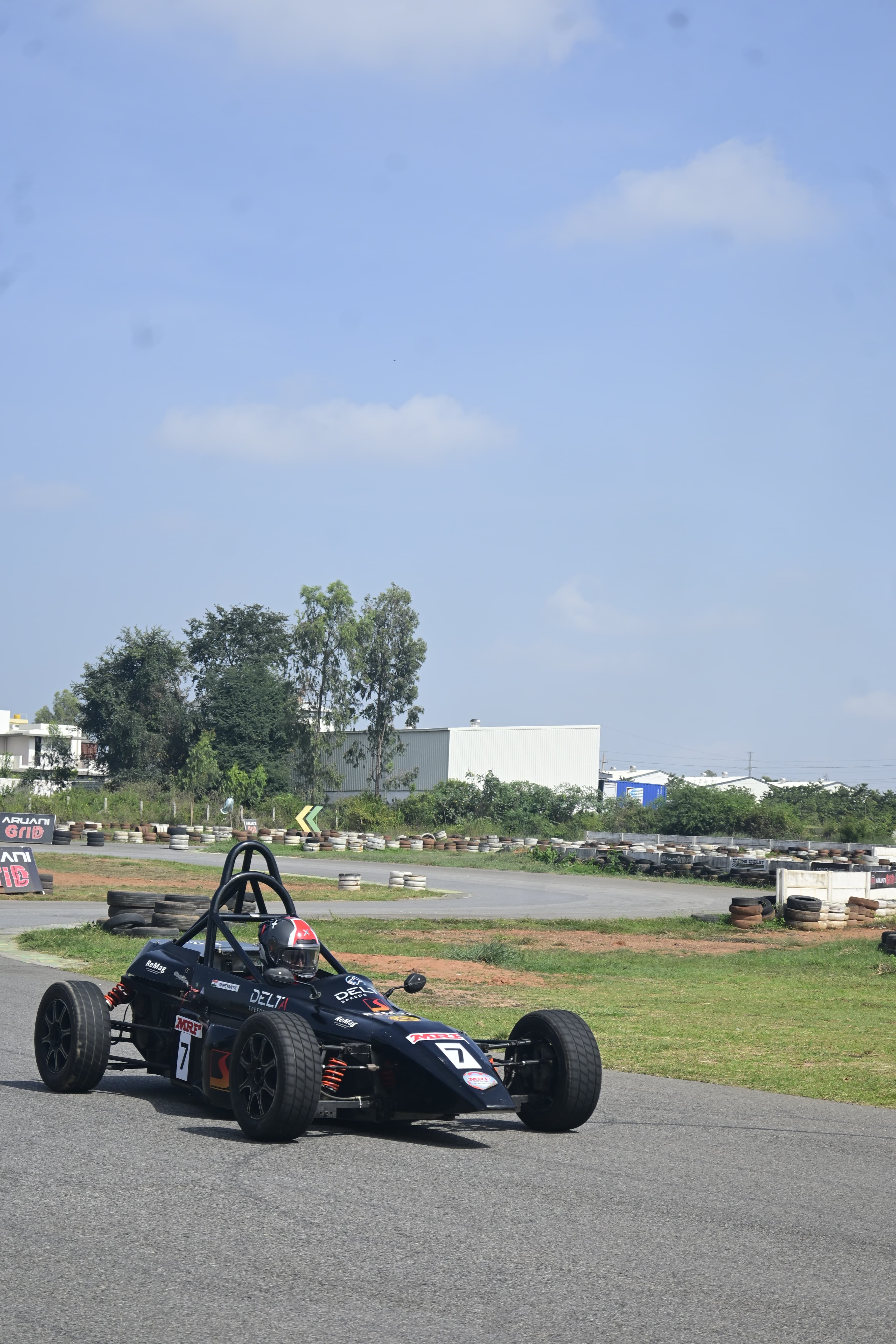 Bangalore Formula 1300 Experience — racing line