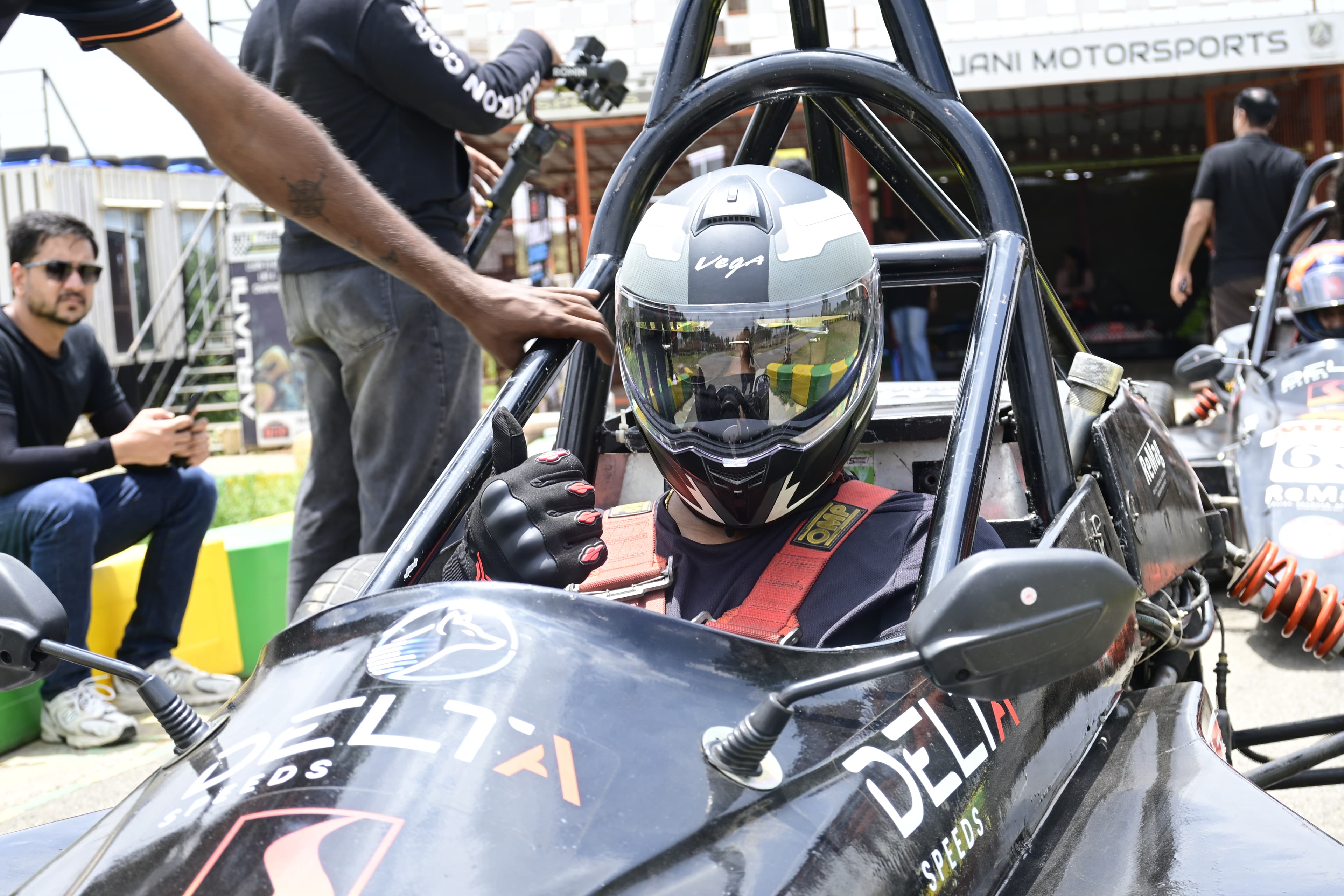 Bangalore Formula 1300 Experience — pit lane